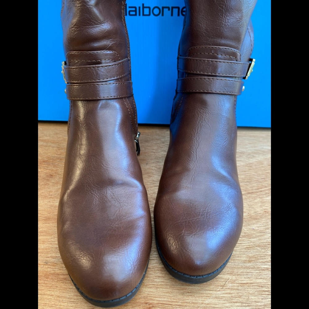 LIZ CLAIBORNE LC GOLD-BUCKLED “TORY” HEELED RIDING BOOTS - Picture 5 of 15